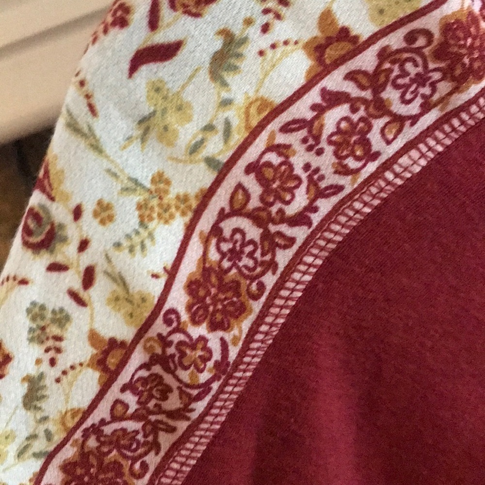Nwt super cute top - Picture 4 of 4